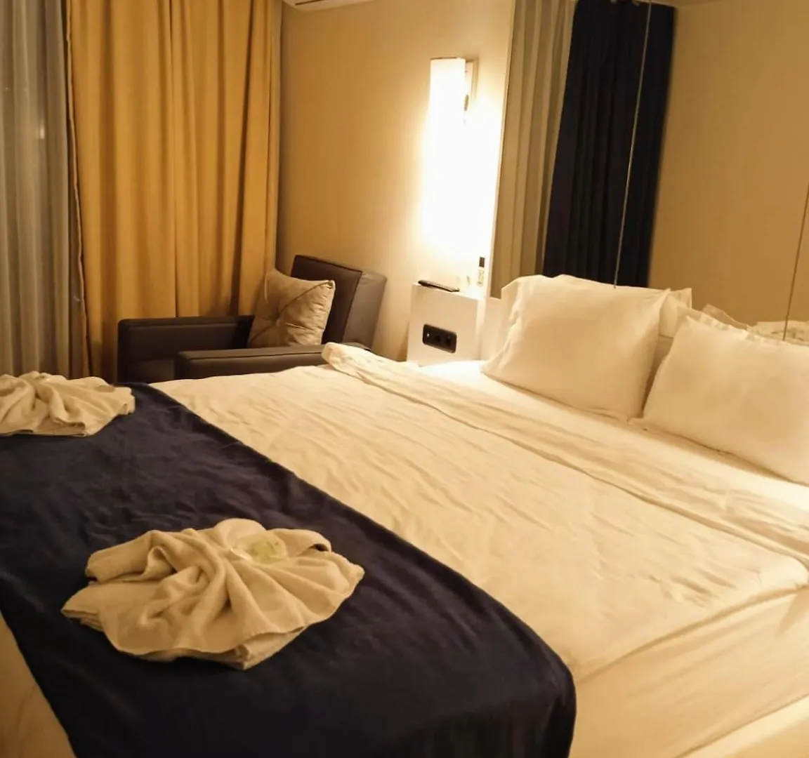 Moon Apartment Orbi City D2 Batumi 0*,  Georgia